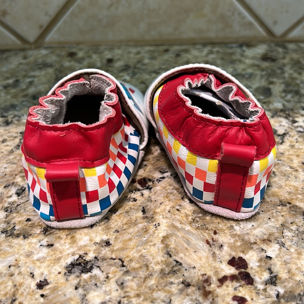 ROBEEZ 12-18 months checkered/ race car leather shoes - Picture 2 of 4